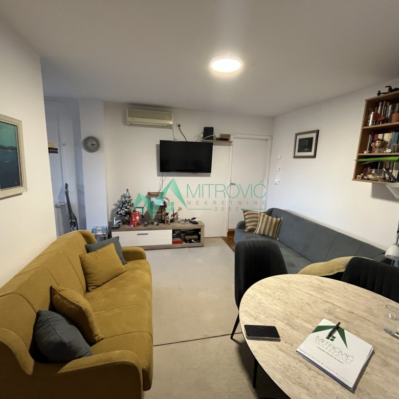 Stan Prodaja Novi Sad  60 m2