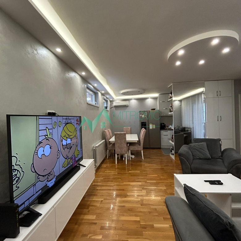Stan Prodaja Novi Sad  67 m2