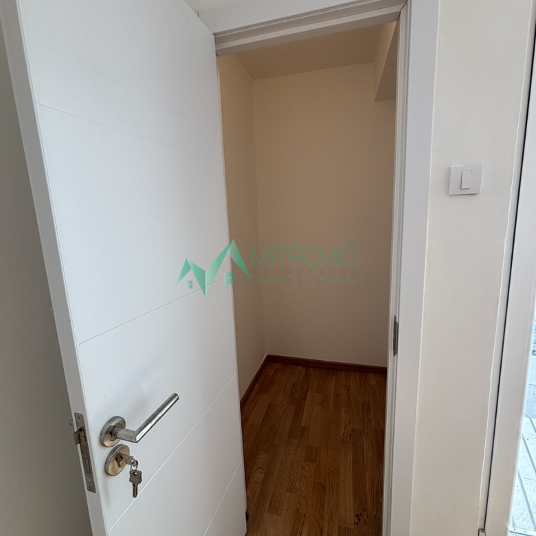 Stan Prodaja Novi Sad  54 m2