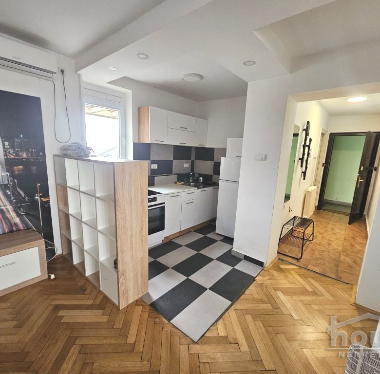 Stan Prodaja Novi Sad  48 m2