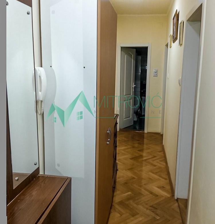 Stan Prodaja Novi Sad  50 m2