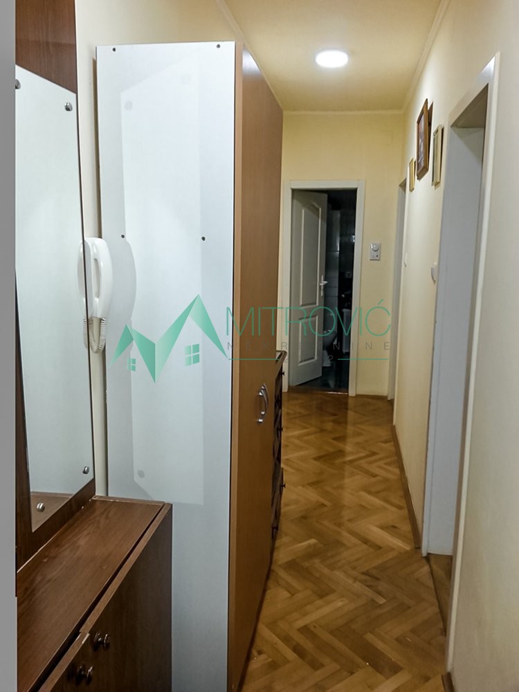 Stan Prodaja Novi Sad  50 m2