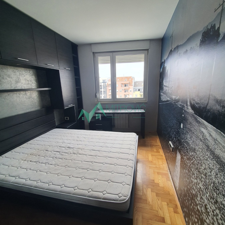 Stan Prodaja Novi Sad  42 m2