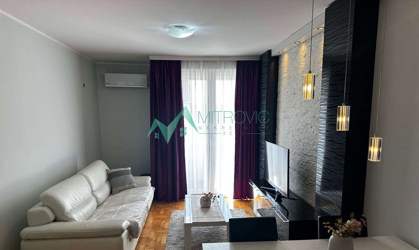 Stan Prodaja Novi Sad  42 m2