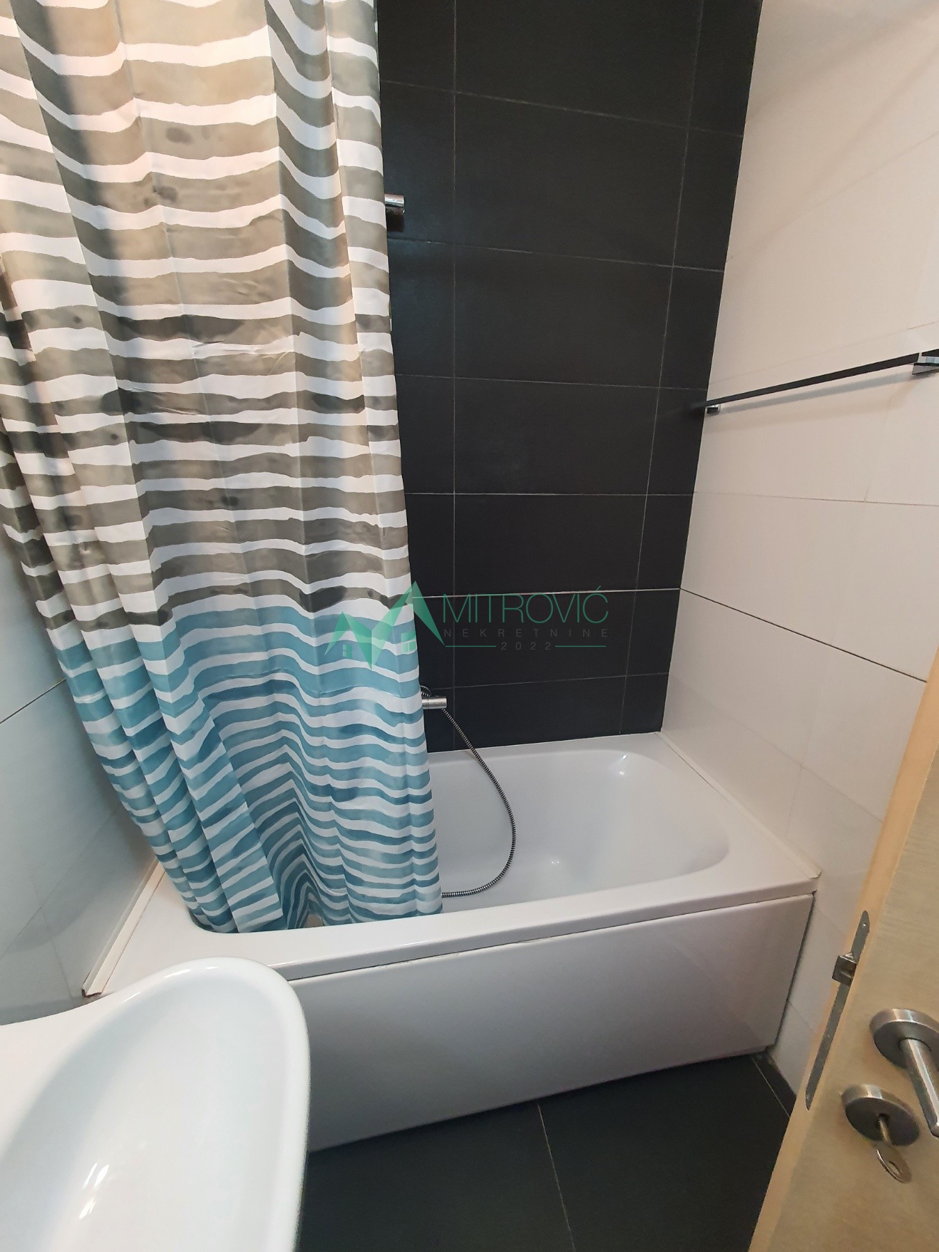 Stan Prodaja Novi Sad  42 m2