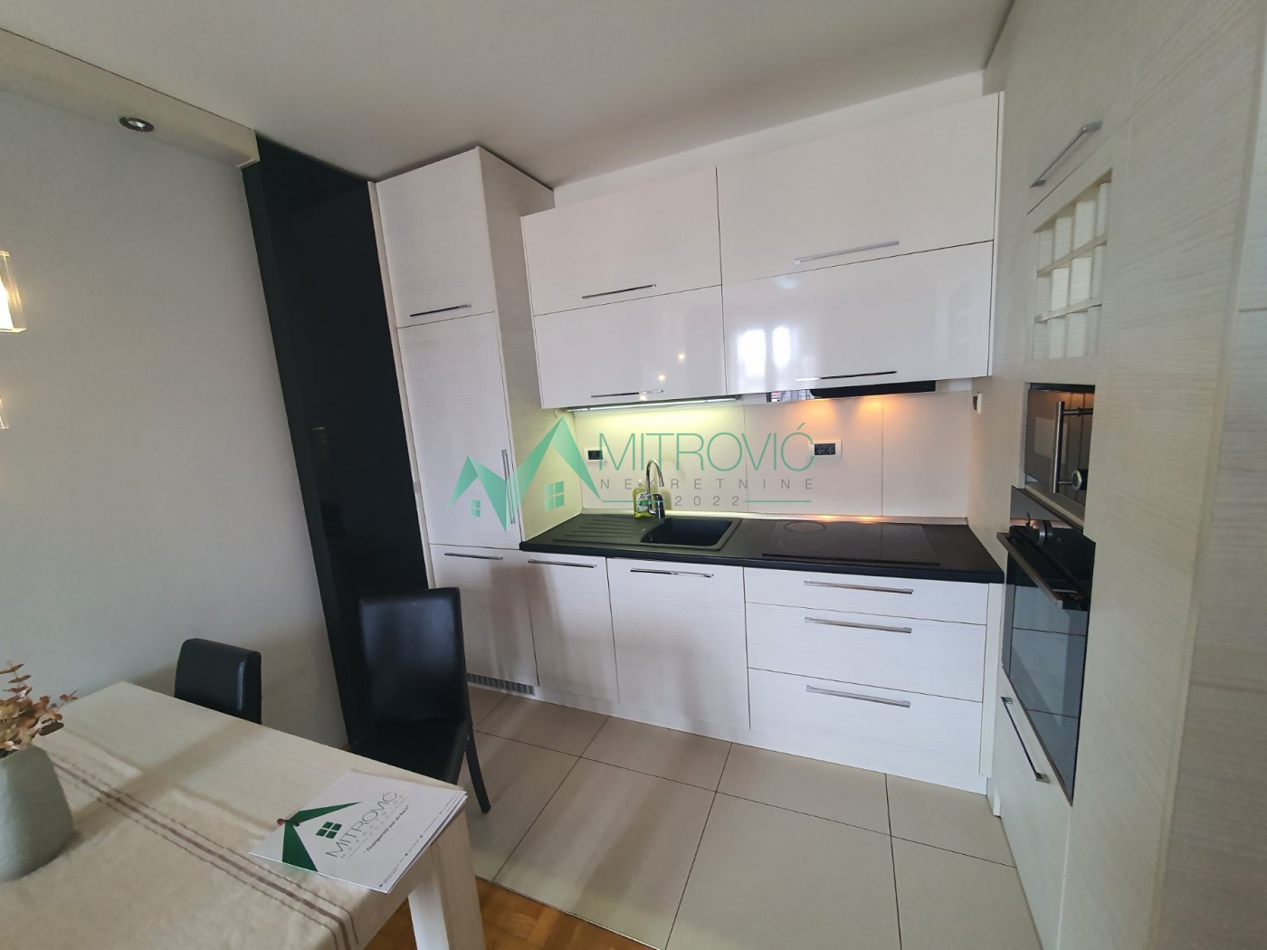 Stan Prodaja Novi Sad  42 m2