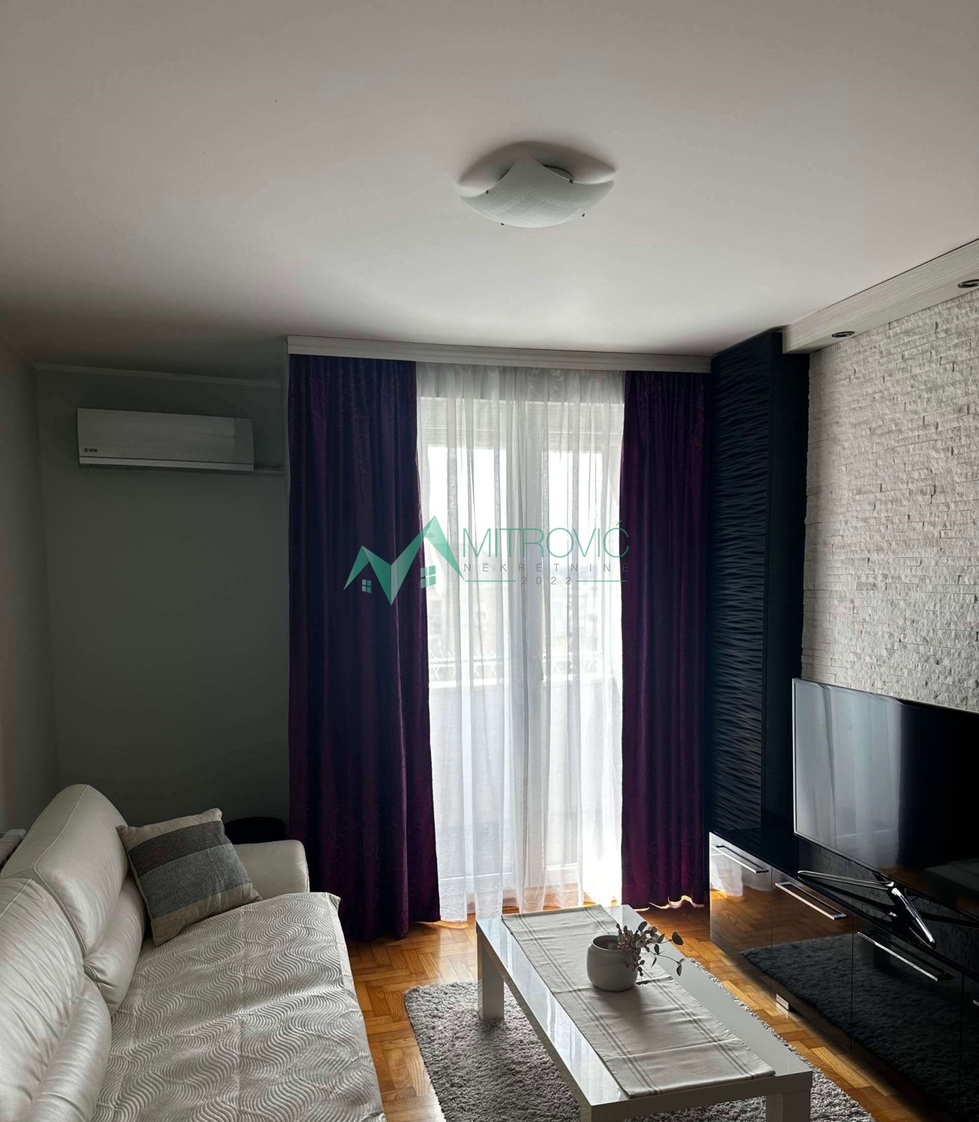 Stan Prodaja Novi Sad  42 m2