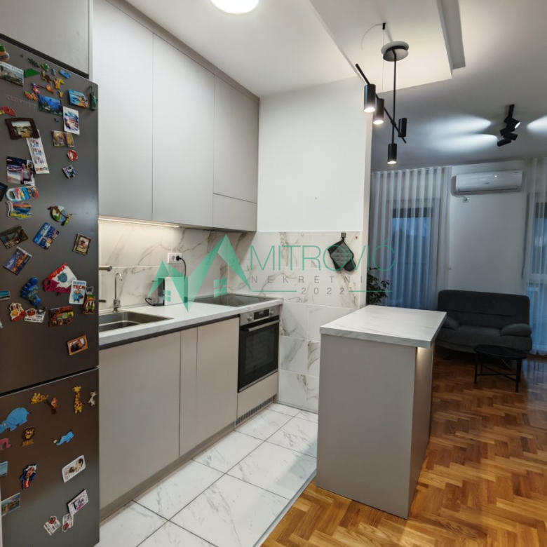 Stan Prodaja Novi Sad  42 m2