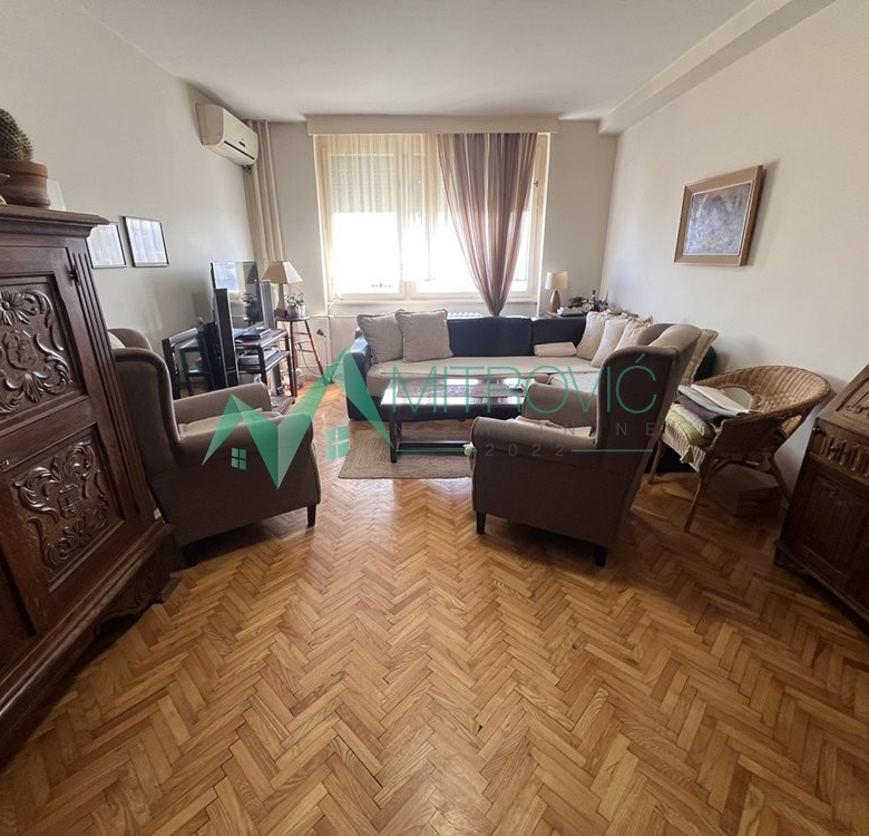 Stan Prodaja Novi Sad  54 m2