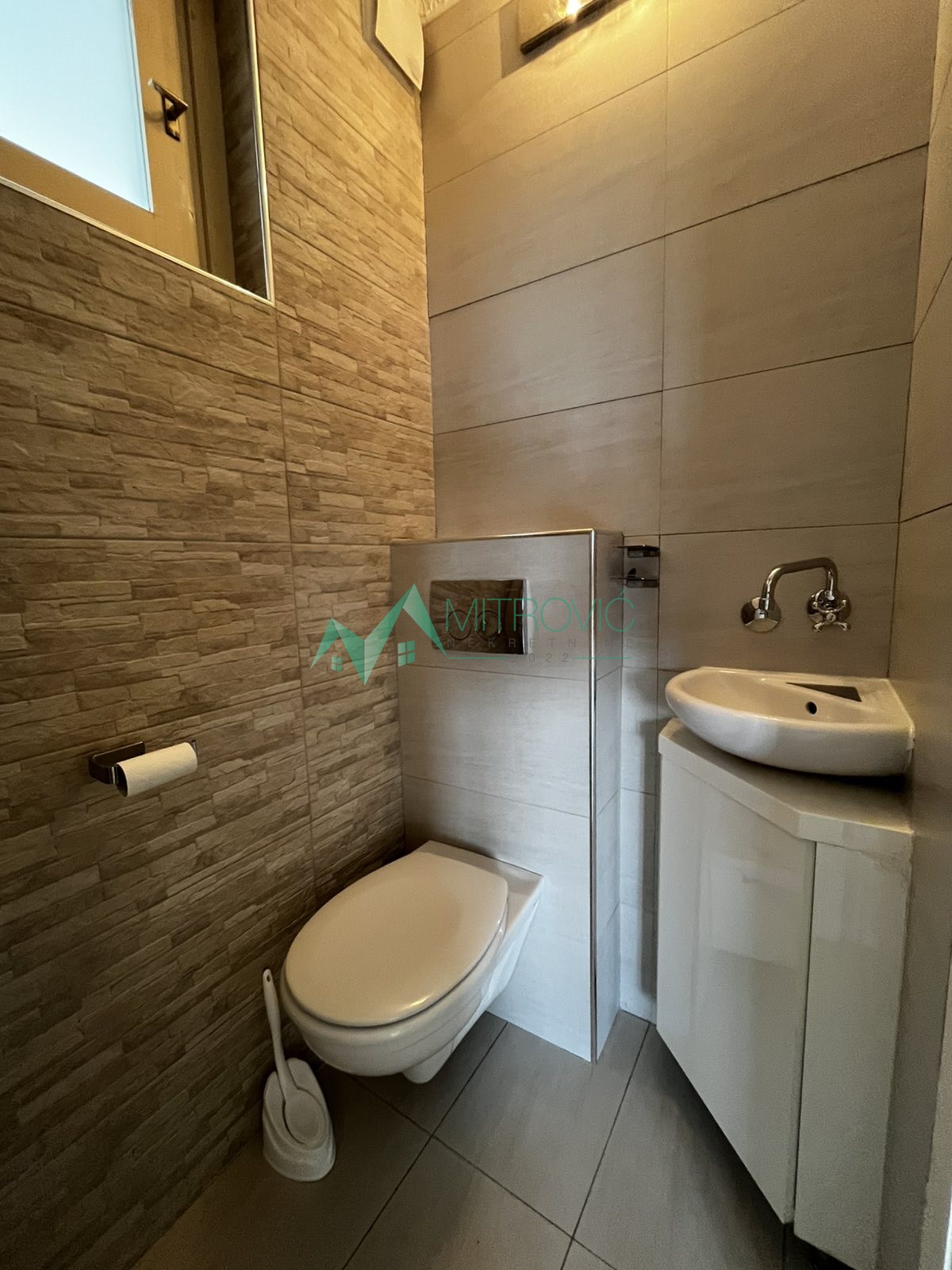 Stan Prodaja Novi Sad  60 m2