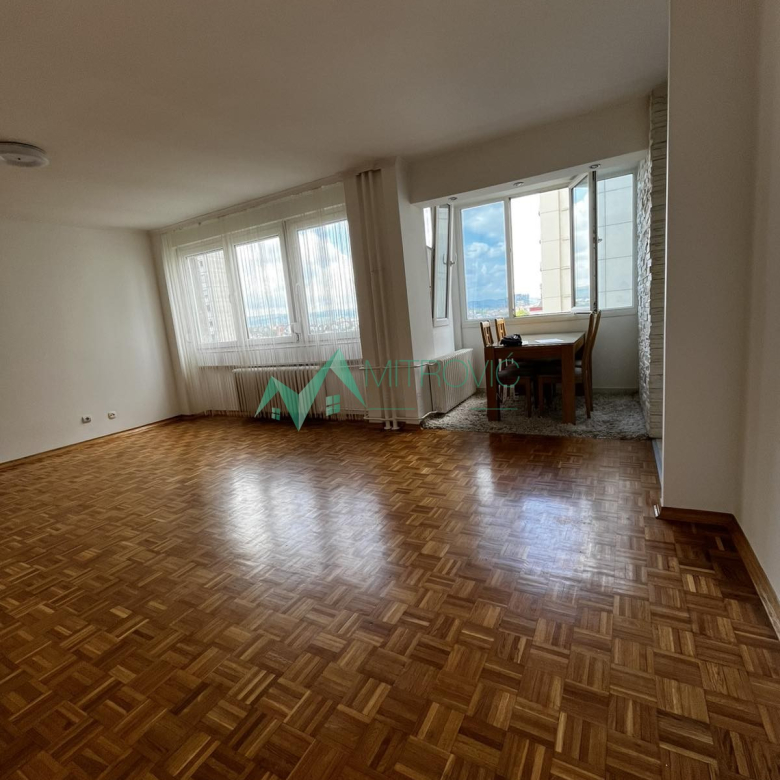 Stan Prodaja Novi Sad  60 m2