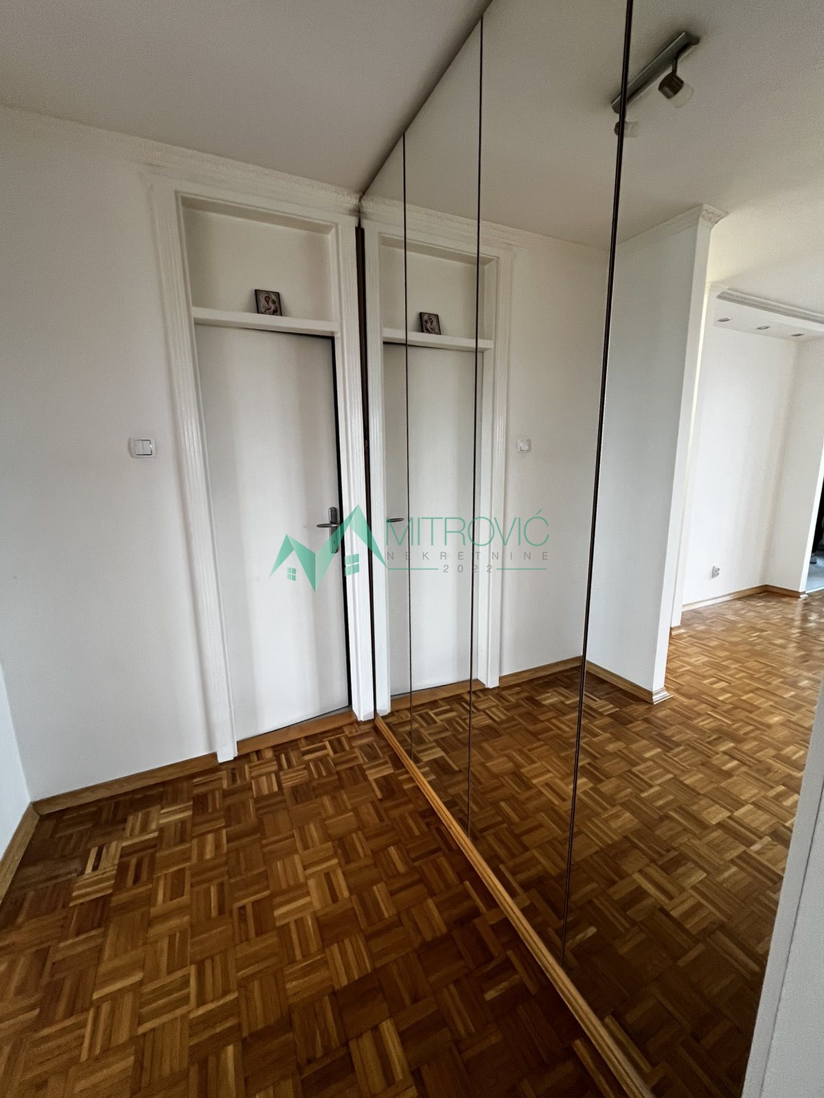 Stan Prodaja Novi Sad  60 m2