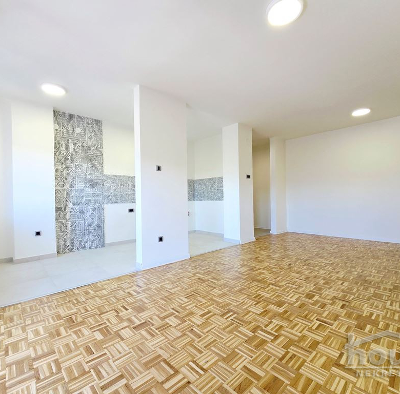 Stan Prodaja Novi Sad  55 m2