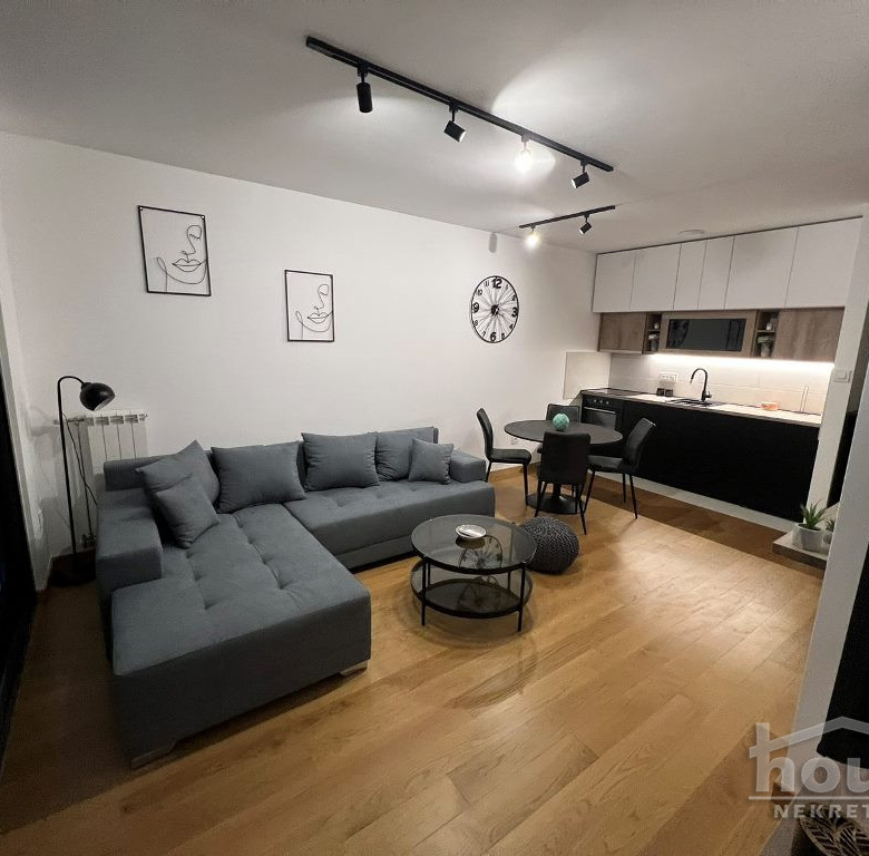 Stan Prodaja Novi Sad  48 m2
