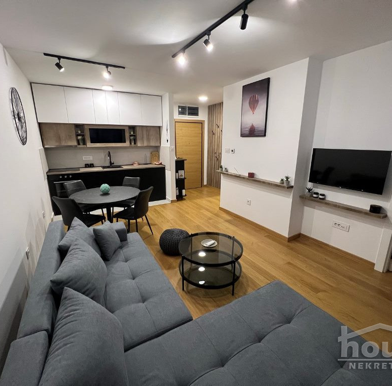 Stan Prodaja Novi Sad  48 m2