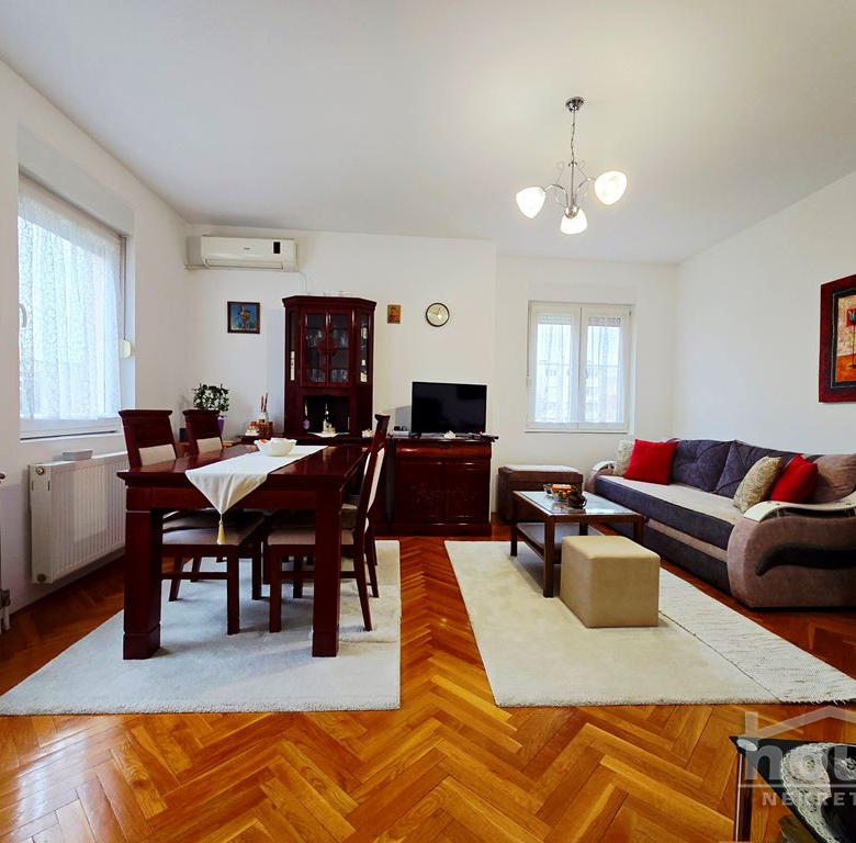 Stan Prodaja Novi Sad  45 m2
