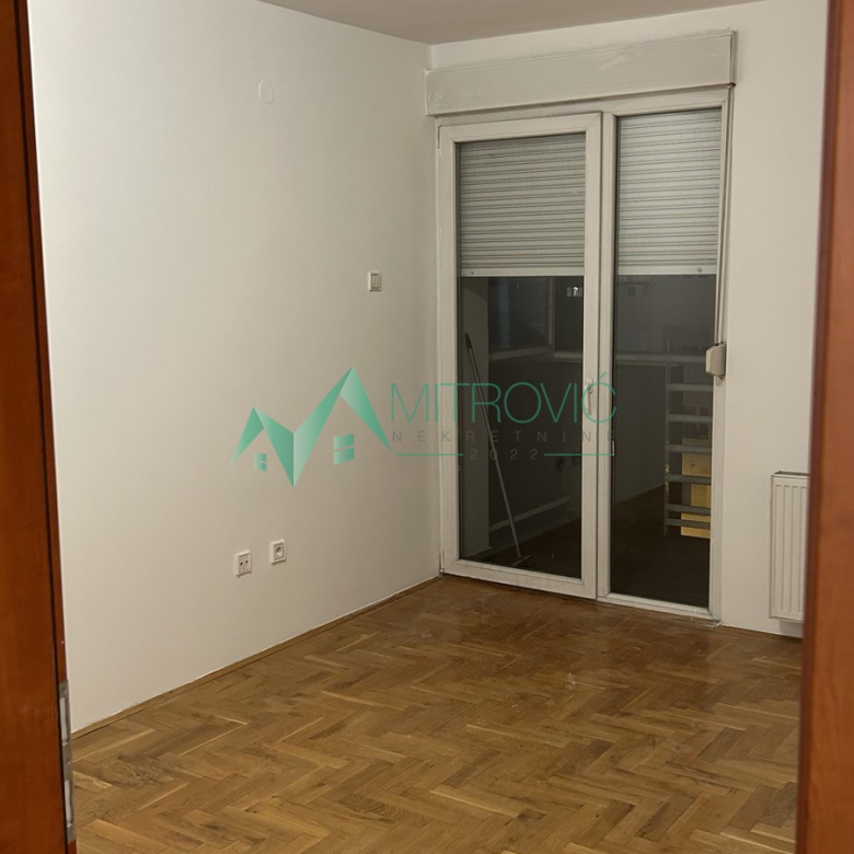Stan Prodaja Novi Sad  54 m2
