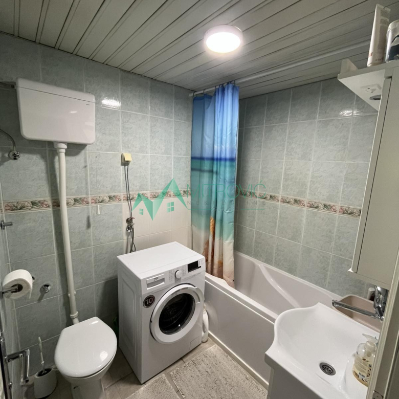 Stan Prodaja Novi Sad  41 m2