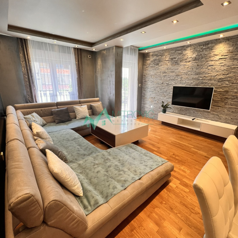 Stan Prodaja Novi Sad  57 m2