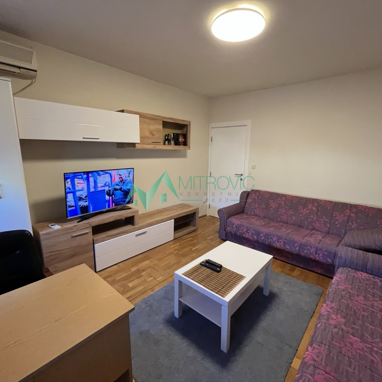Stan Prodaja Novi Sad  44 m2