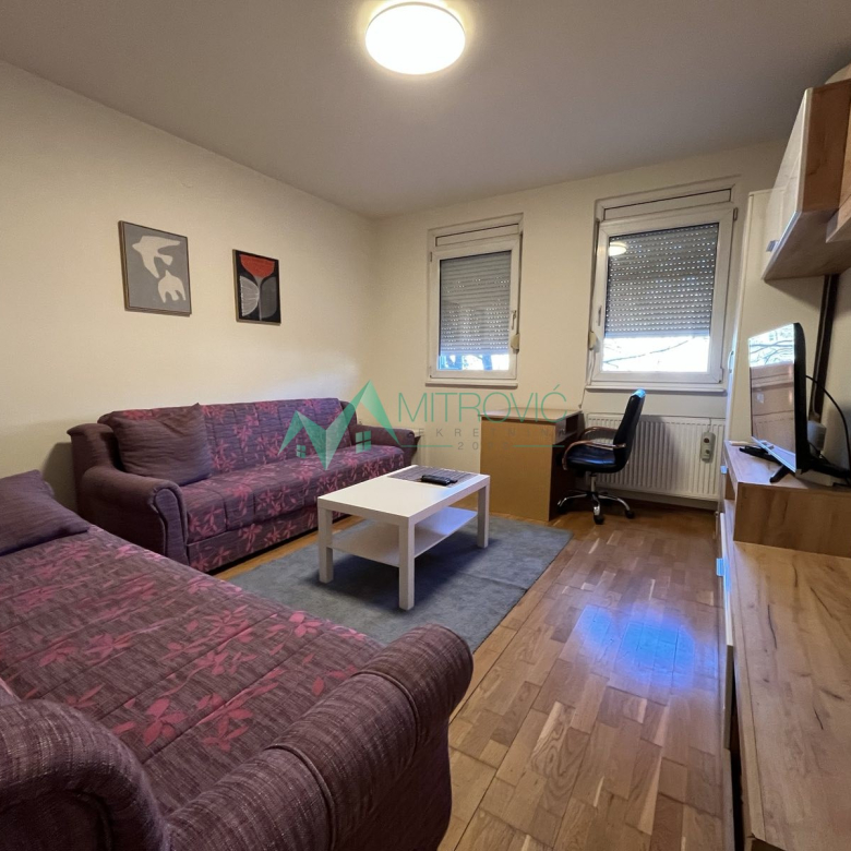 Stan Prodaja Novi Sad  44 m2
