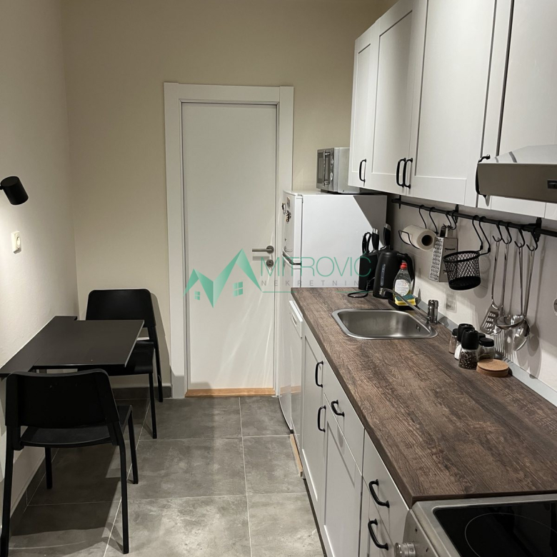Stan Prodaja Novi Sad  44 m2