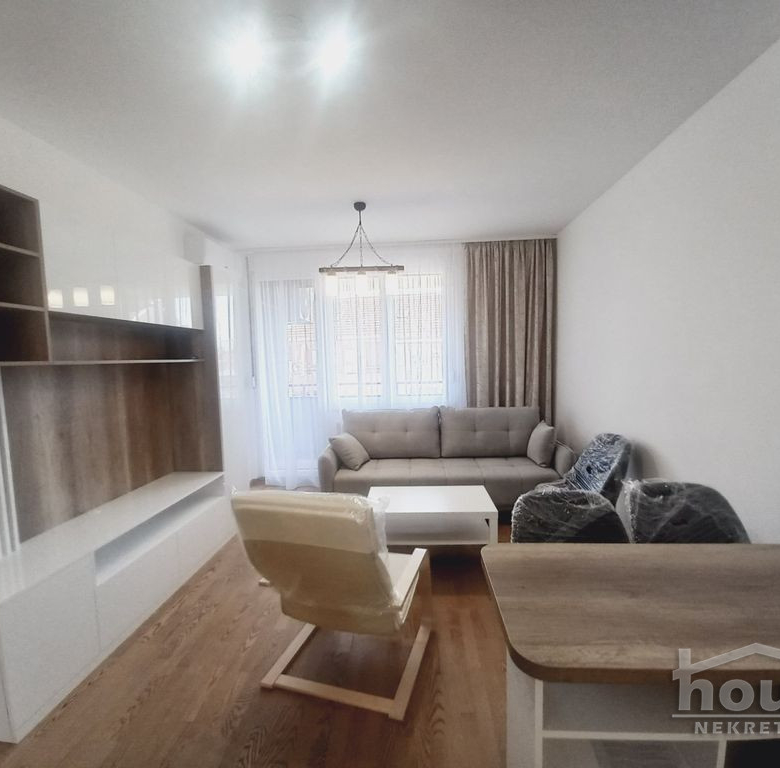 Stan Prodaja Novi Sad  43 m2