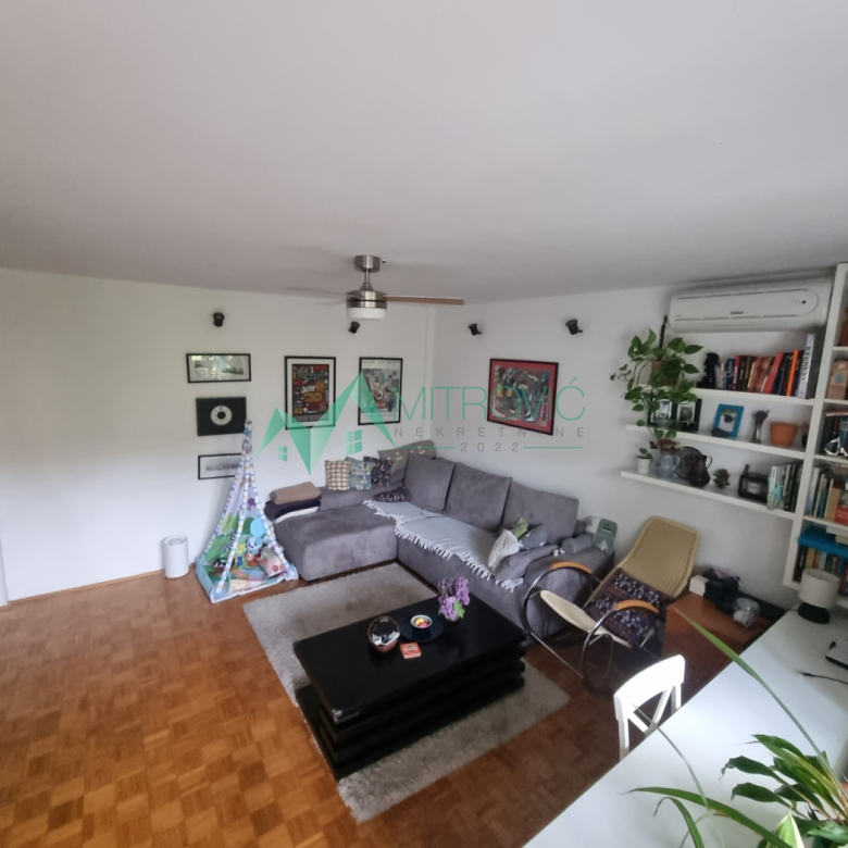 Stan Prodaja Novi Sad  54 m2