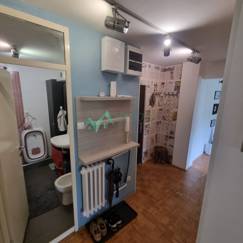 Stan Prodaja Novi Sad  54 m2