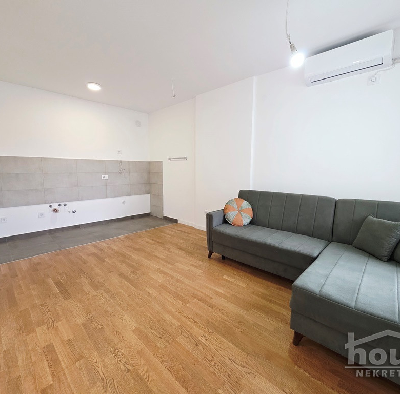 Stan Prodaja Novi Sad  44 m2