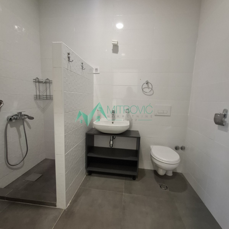 Stan Prodaja Novi Sad  44 m2