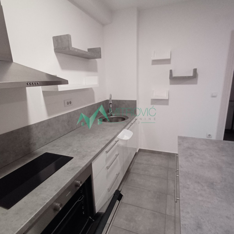 Stan Prodaja Novi Sad  44 m2
