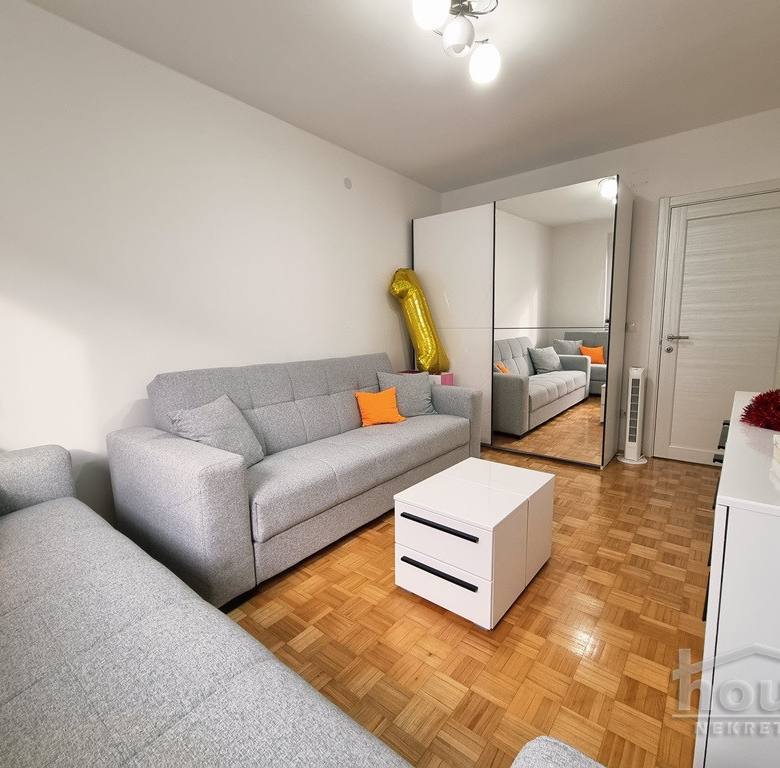 Stan Prodaja Novi Sad  54 m2