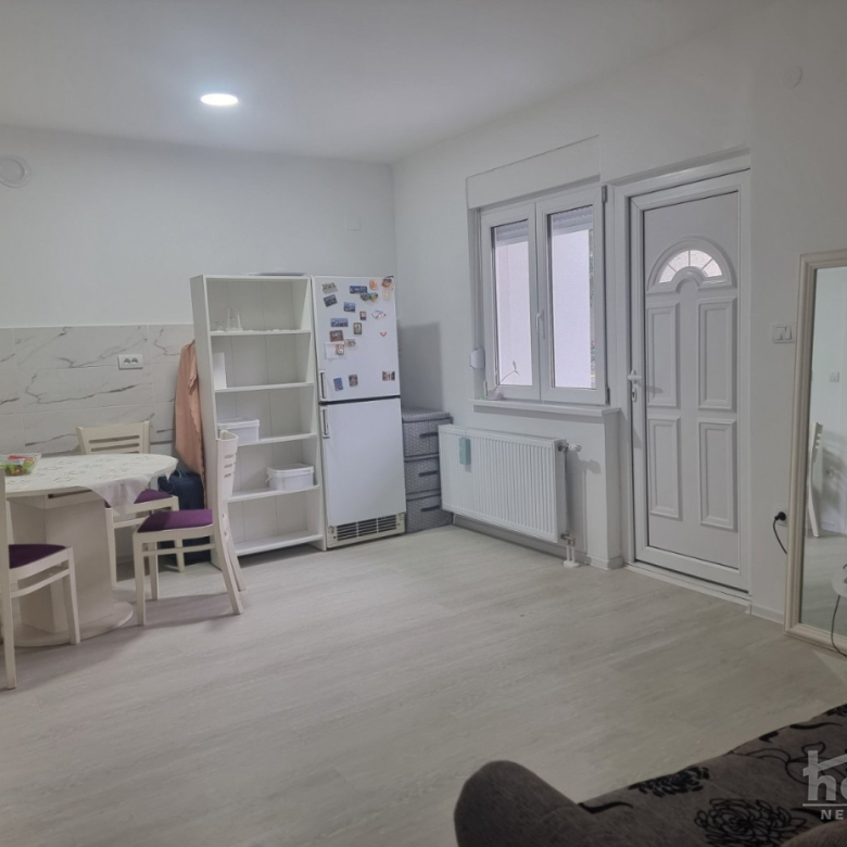 Stan Prodaja Novi Sad  51 m2
