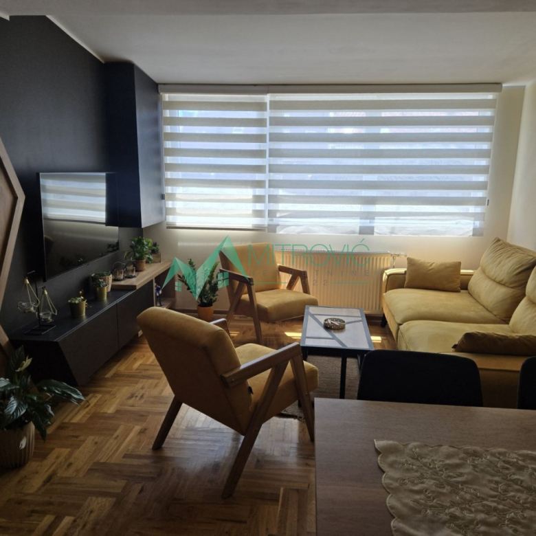 Stan Prodaja Novi Sad  72 m2