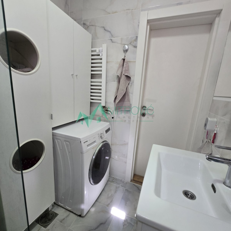 Stan Prodaja Novi Sad  72 m2
