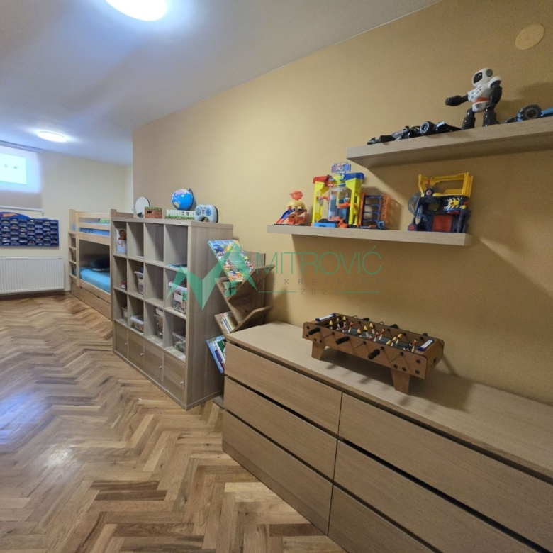 Stan Prodaja Novi Sad  72 m2