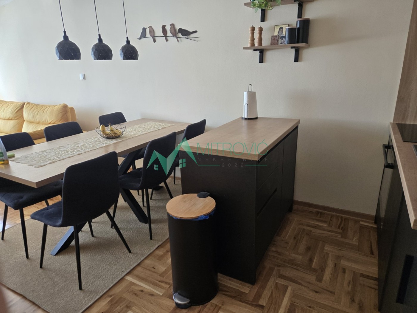 Stan Prodaja Novi Sad  72 m2