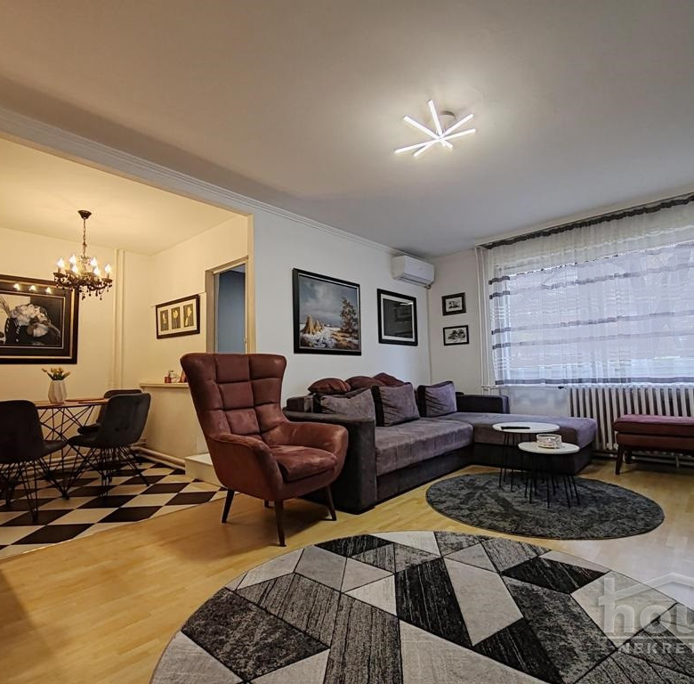 Stan Prodaja Novi Sad  70 m2