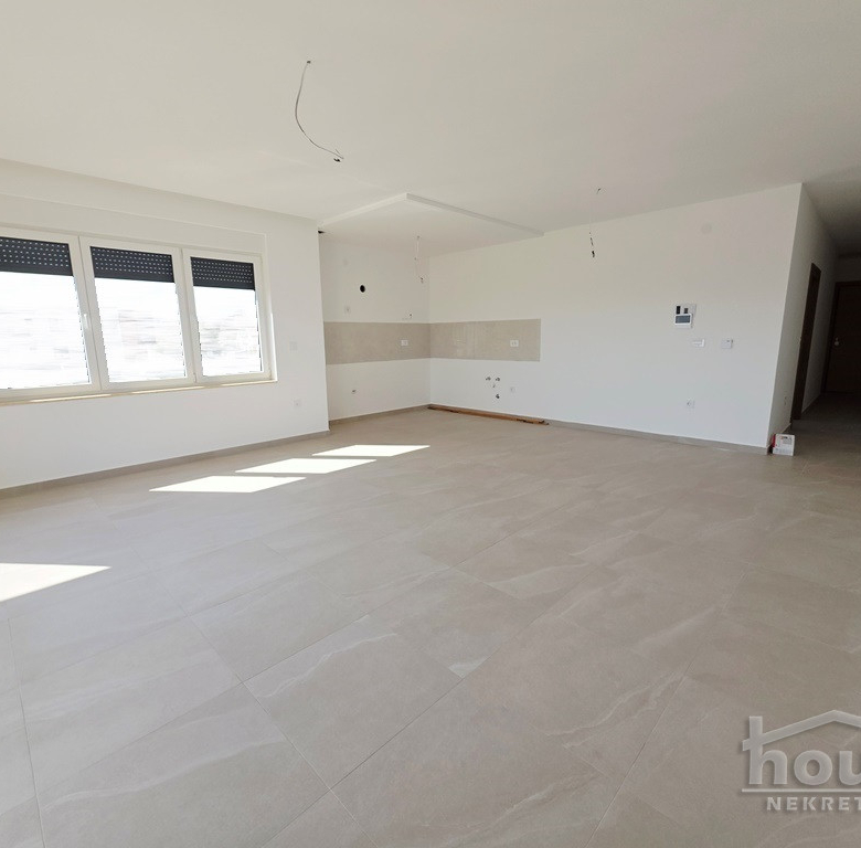 Stan Prodaja Novi Sad  93 m2