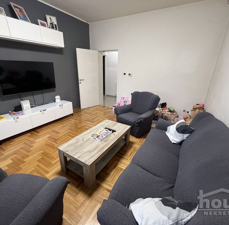 Stan Prodaja Novi Sad  87 m2