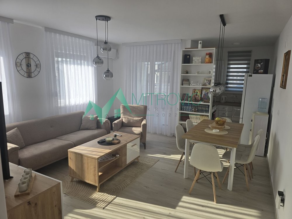 Stan Prodaja Novi Sad  88 m2