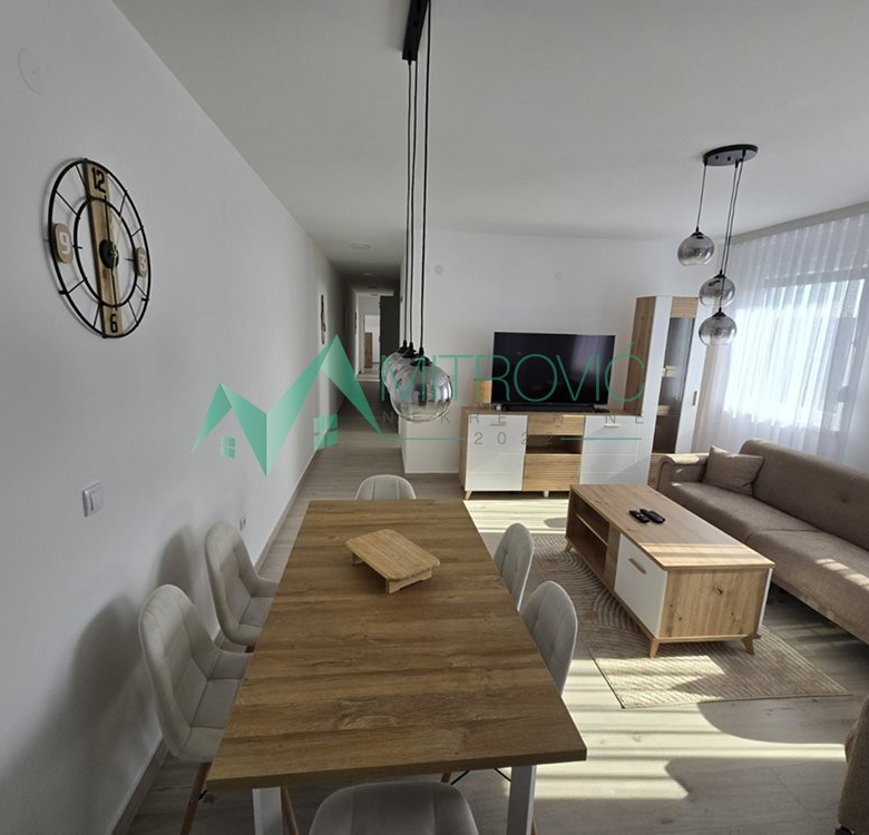 Stan Prodaja Novi Sad  88 m2