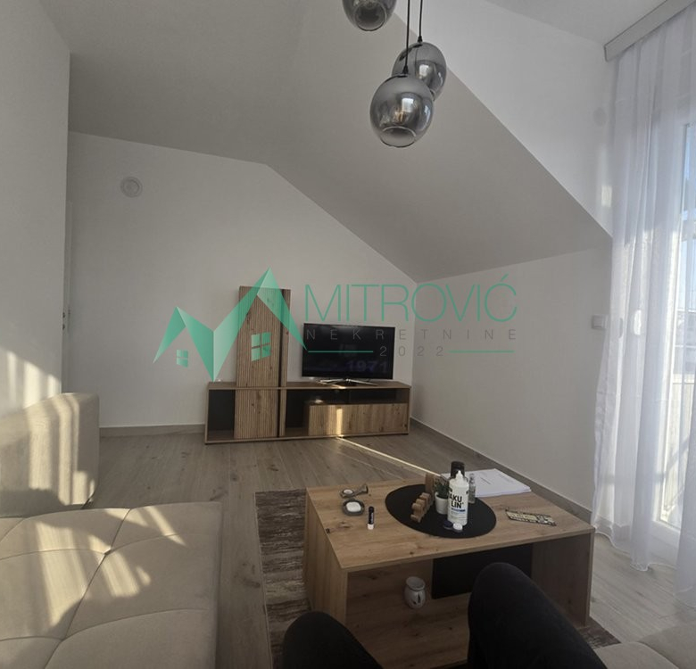 Stan Prodaja Novi Sad  88 m2