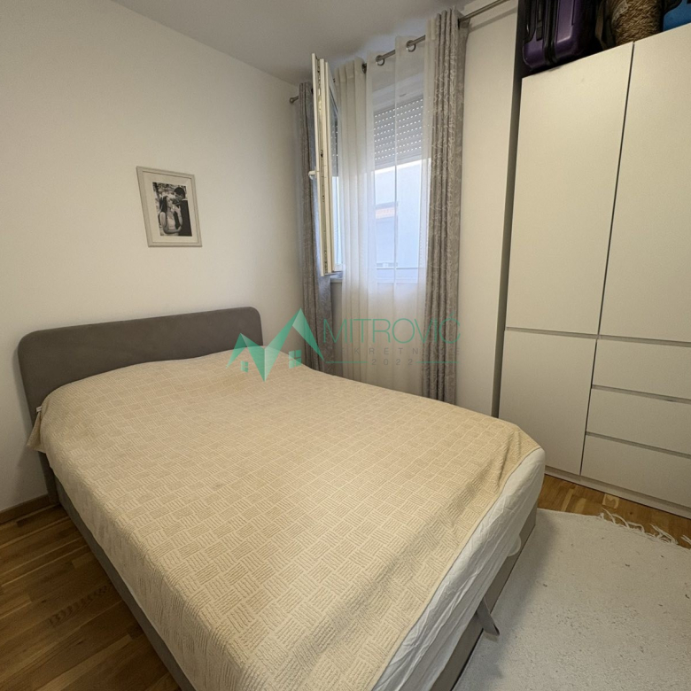 Stan Prodaja Novi Sad  74 m2