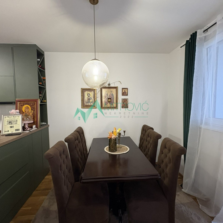 Stan Prodaja Novi Sad  74 m2