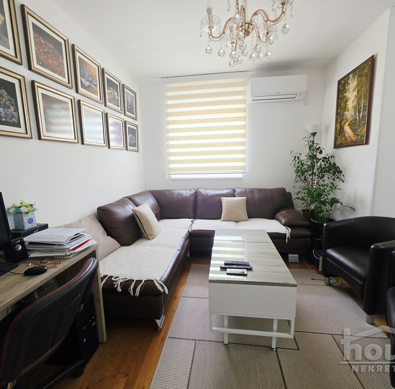 Stan Prodaja Novi Sad  80 m2