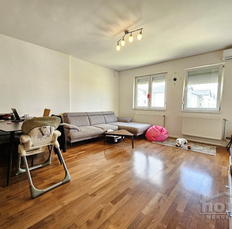 Stan Prodaja Novi Sad  75 m2