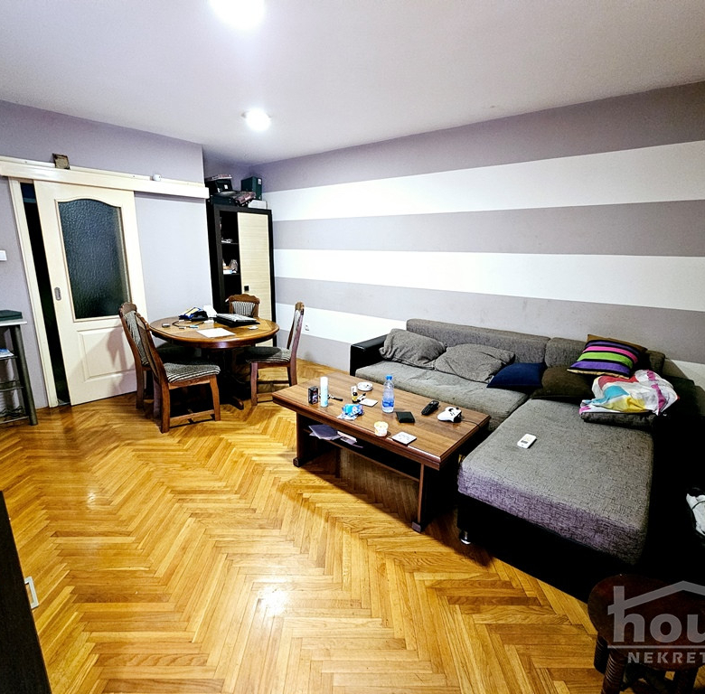 Stan Prodaja Novi Sad  90 m2