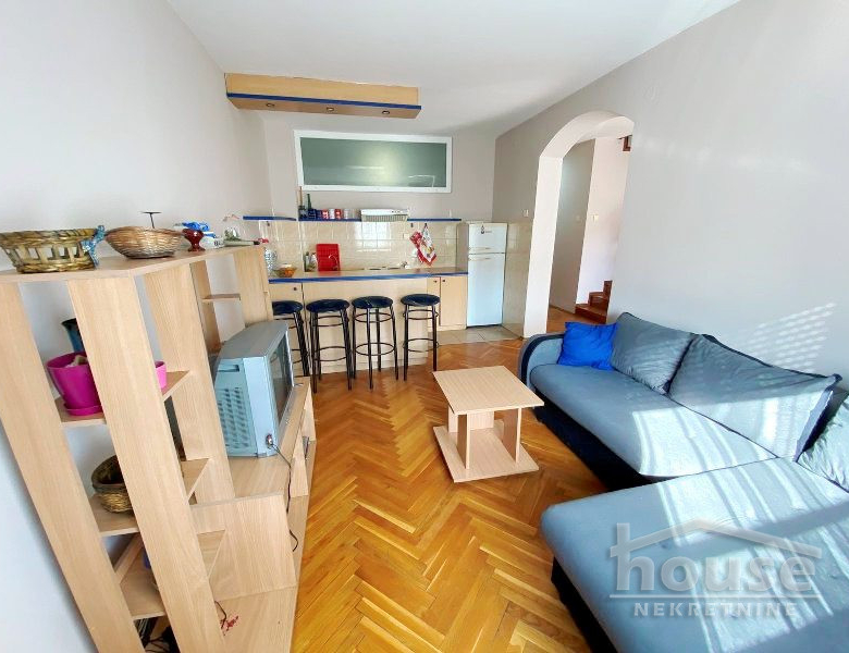 Stan – Novi Sad, Cara Dušana  – ID 1064406.